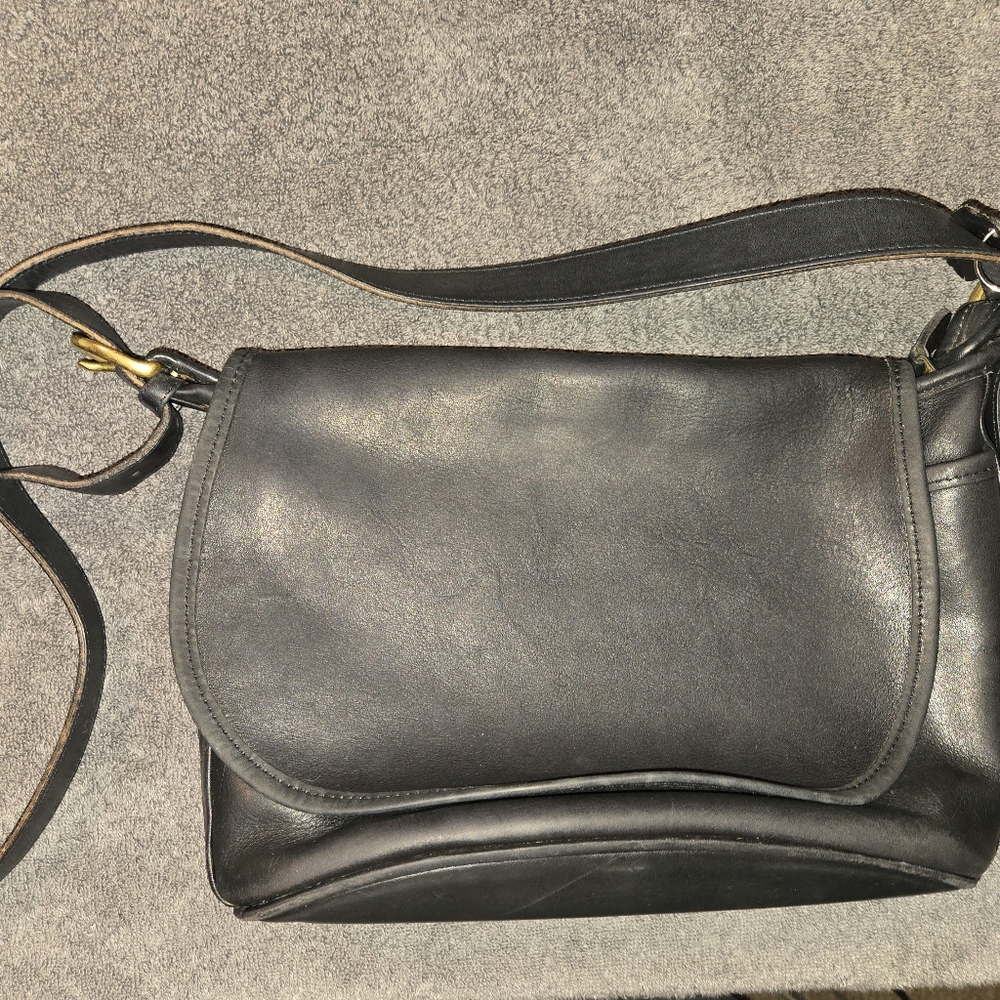 Vintage Coach 4150 Fletcher Saddle Bucket Crossbody Bag Flap Black